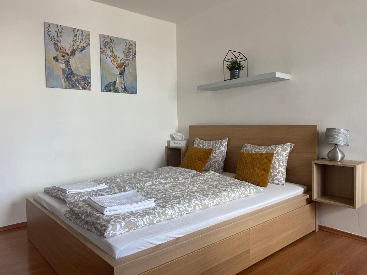 Satys Apartments Острава Экстерьер фото