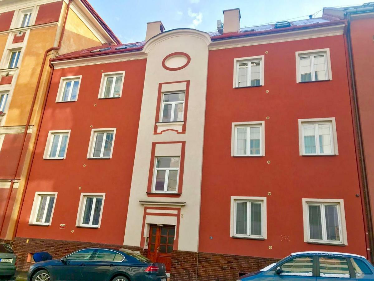 Satys Apartments Острава Экстерьер фото